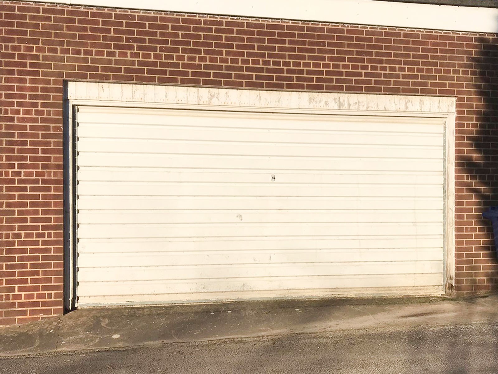 Chartwell Green Insulated Roller Garage Door, Bolton