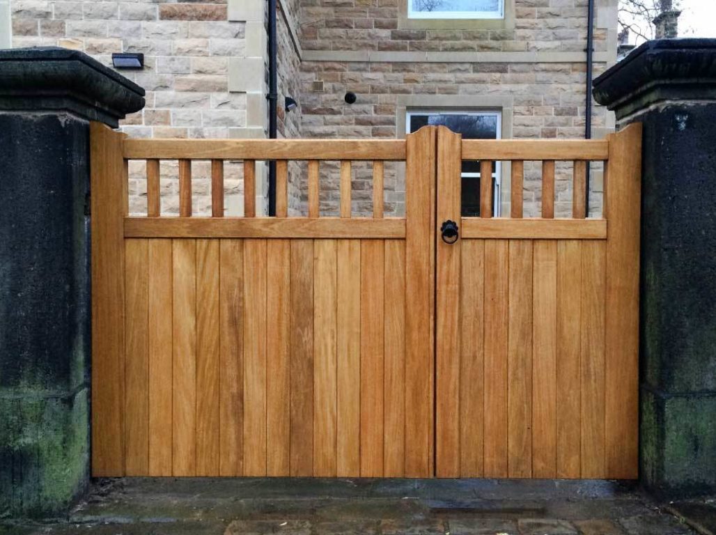 Wooden Entrance Gates | Oxley Doors, Gates and Shutters